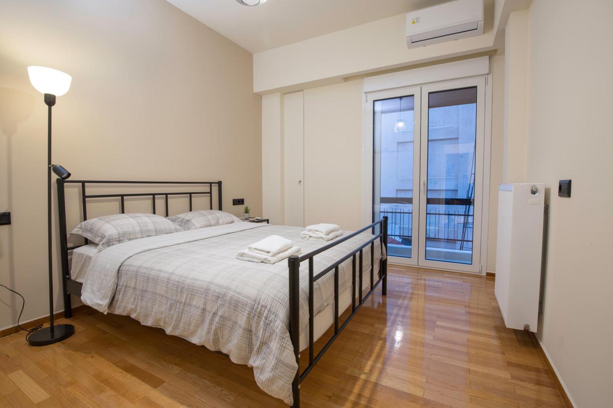 Urban Spacious Apartment Near Kallimarmaron 아테네 외부 사진