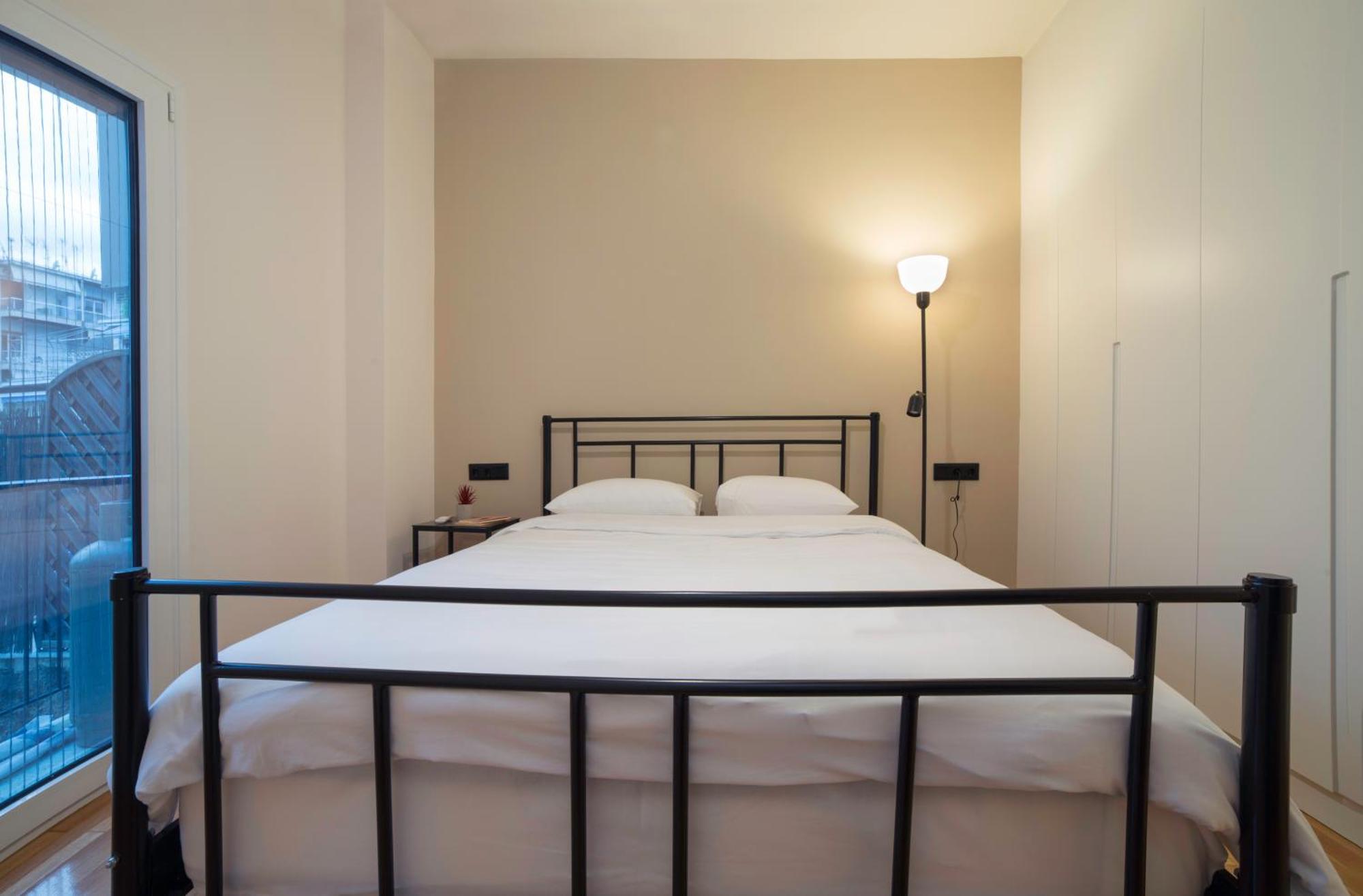 Urban Spacious Apartment Near Kallimarmaron 아테네 외부 사진